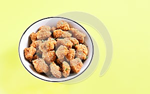 Crispy fried breaded chicken bites