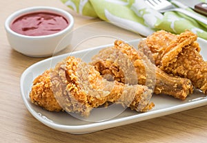 Crispy fried chicken on plate and dip sauce