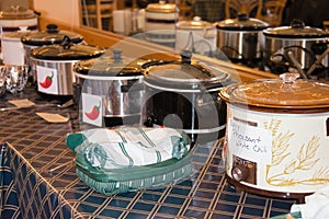 crock pots in chili cook off contest