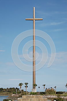 Cross