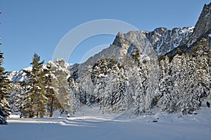 Cross country skiing in the Marcadau valley