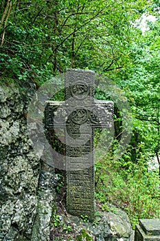 Cross next to the Chapel of the Heart of Queen Mary.