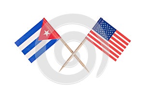 Crossed mini flag USA and Cuba