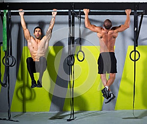 Crossfit toes to bar men pull-ups 2 bars workout