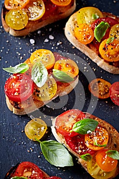 Crostinis with Fresh Cherry Tomatoes and Basil