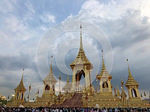 Crowd at the exhibition of the Royal Crematorium