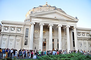 Crowd on Romanian Atheneum