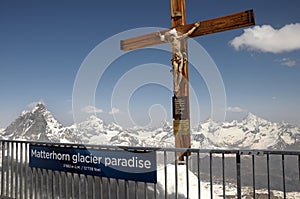 Crucifix on Klein Matterhorn cable car station