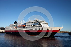 Cruise liner in port