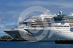 Cruise Liners In The Bahamas