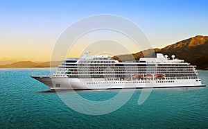 Cruise ship