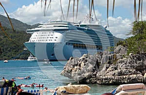 Cruise Ship