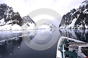 Cruise Ship Gerlache