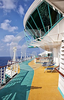 Cruise ship jogging track