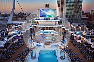 Cruise ship open deck