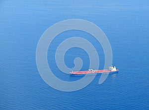 A Cruising Ship in Infinite Ocean