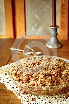 Crumb topped apple crisp pie