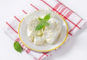 Crumbly white cheese
