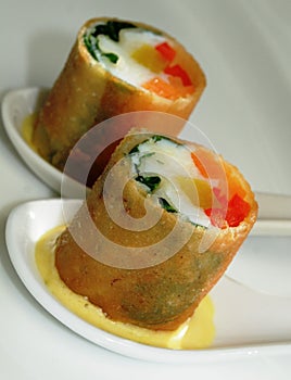 Crunchy seafood spring roll