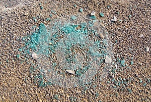 Crushed green glass