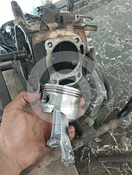 crushed pistons