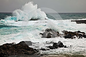 Crushing waves