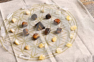 Crystal Prosperity Grid