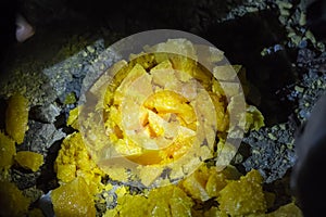 Crystal sulfur photo in a solid stage