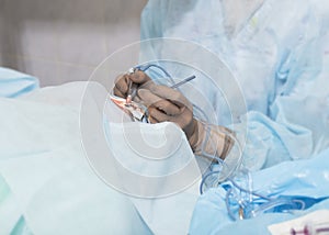 Crystalline lens replaceable surgical method