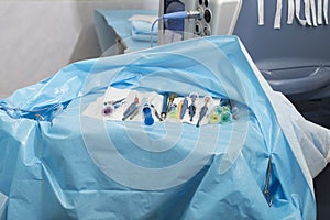 Crystalline lens replaceable surgical method