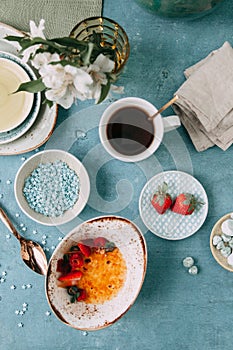 Foodstyling with tea on wooden background photo