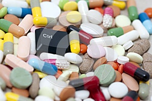 Ctrl (control) key among drugs (Control drugs)