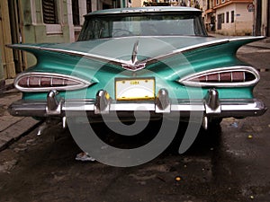 Cuban car in a street in Havana