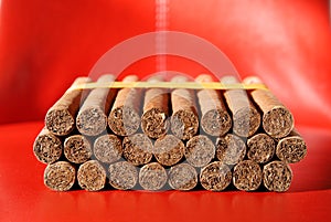 Cuban cigars in 8-9-8 pattern