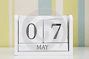 Cube shape calendar for MAY 7