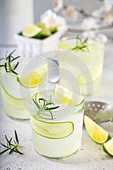 Cucumber gin gimlet