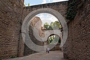 Cuesta de los Chinos aqueduct and bridge that connects the Alhambra with the Generalife photo