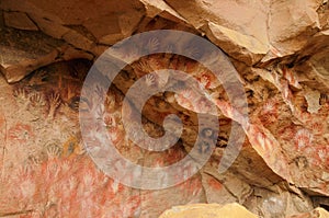 Cueva de las manos photo