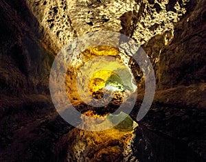 Cueva De Los Verdes, visit to the lava channel