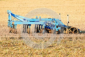 Cultivator plough spring tine harrow cultivator tractor on field tined cultivators agricultural machinery for Subsoil loosening photo