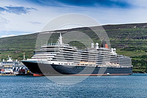Cunard Queen Victoria in Iceland