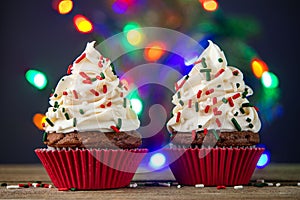 Cupcake. Cupcakes and Christmas Tree. Merry Christmas. Red cup liners. Tasty baking cupcakes, cake or muffin