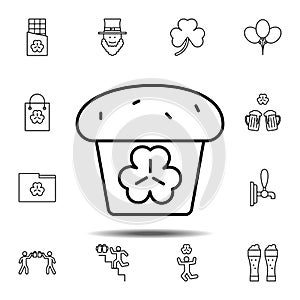 Cupcake, shamrock icon. Simple thin line, outline vector element of Saint Patricks Day icons set for UI and UX, website or mobile