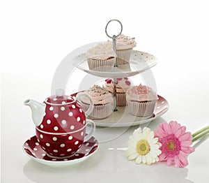 Cupcakes and tea