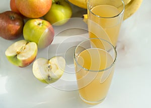 2 cups Apple juice, apples, bananas