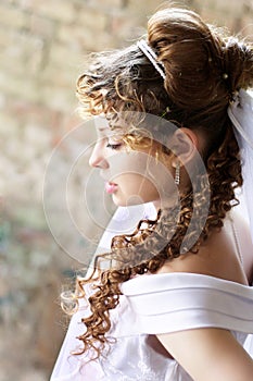 Curly bride