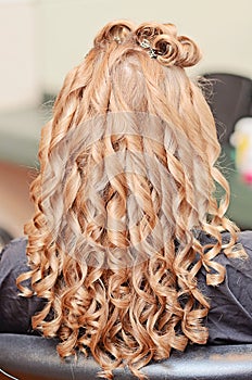 Curly hair styling