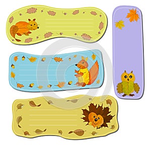 Curly note sheets with forest animals from autumn leaves. Autumn collection