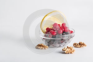 Currants, blueberries and nuts for a healthy snack