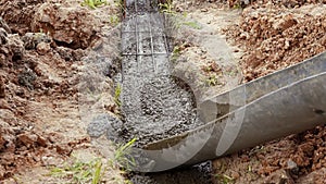 Current cement, filling the Foundation of a residential house